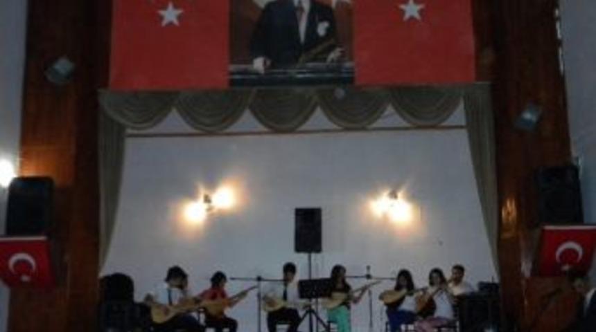 Azdavay&rsquo;da T&uuml;rk&uuml; Gecesi D&uuml;zenlendi