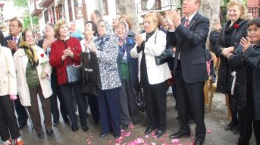 Kadın Derneklerinden Anneler G&uuml;n&uuml; Kutlaması