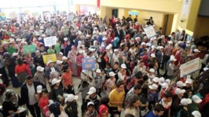 Kitap Fuarı&rsquo;na ilk g&uuml;nde 59 bin ziyaret&ccedil;i