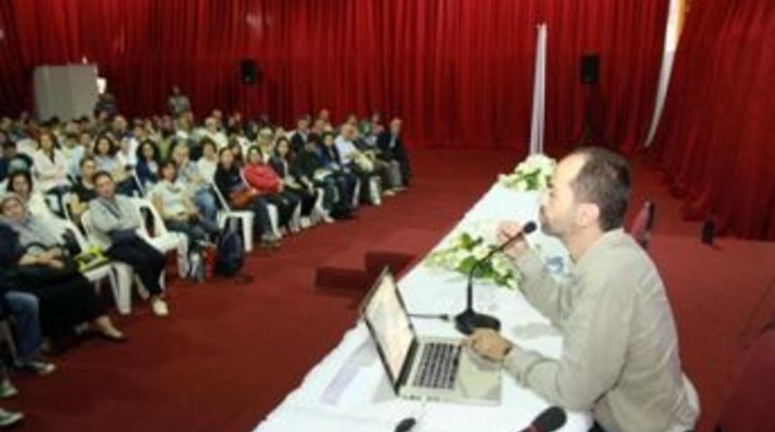 Kar Leoparı Mahruki Kitap Fuarı’na konuk oldu