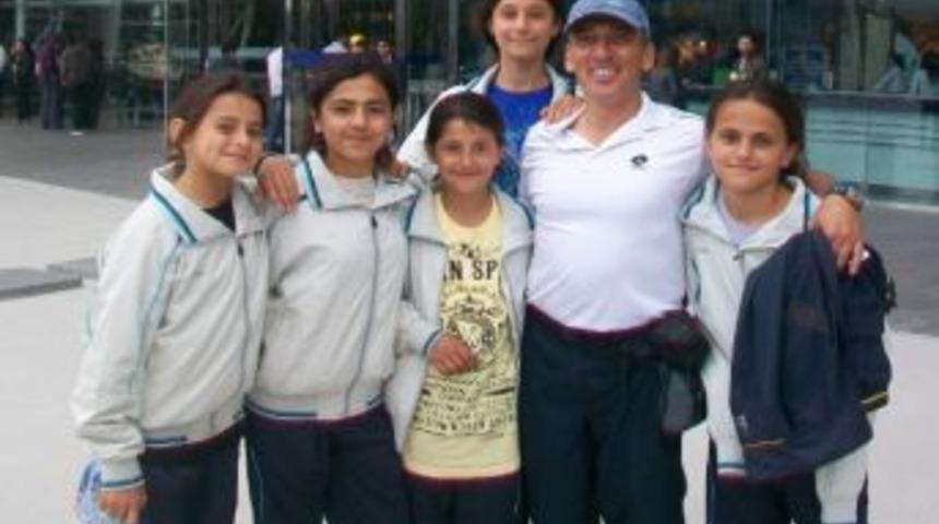 Bursa&rsquo;da Balıkesir&rsquo;i Temsil Ettiler