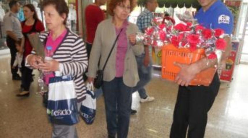 Barut&ccedil;uoğlu Avm, Anneleri Unutmadı