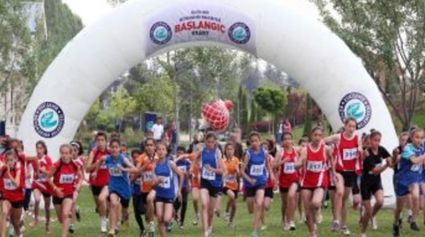 Bilim Parkı Kros Yarışlarına Ev Sahipliği Yaptı