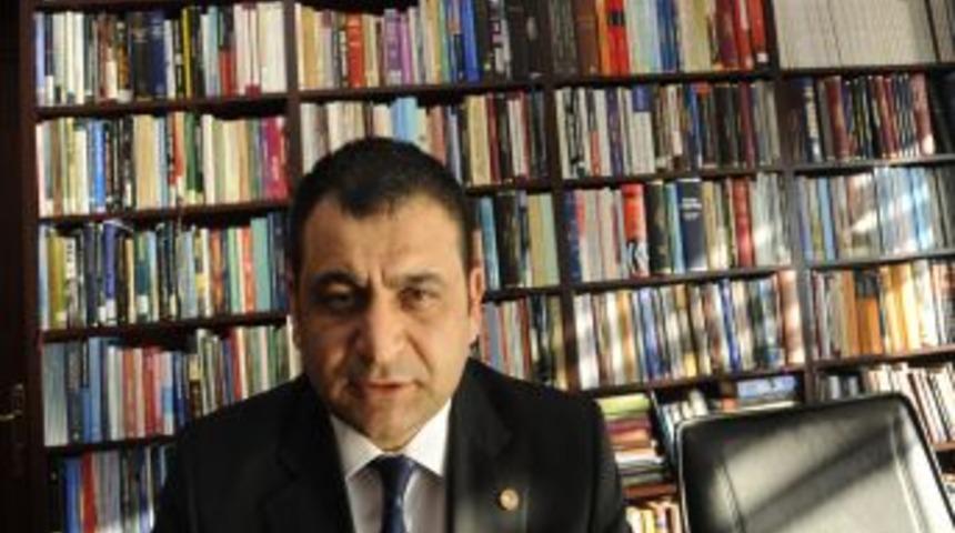 La&ccedil;iner: T&uuml;rkiye, Suriye'deki Savaşın I&ccedil;ine &Ccedil;ekilmek Isteniyor