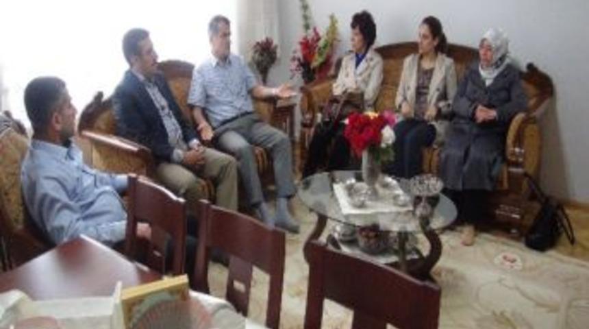 Ak Parti’den Şehit Annesine Ziyaret