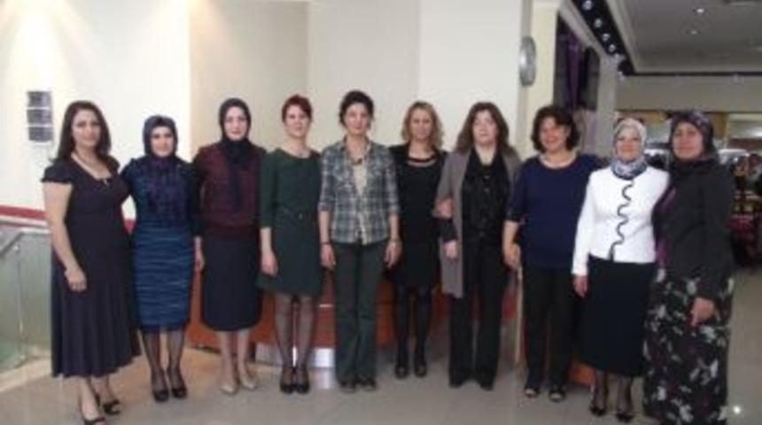 Kulu&rsquo;da Annelere Eğlence