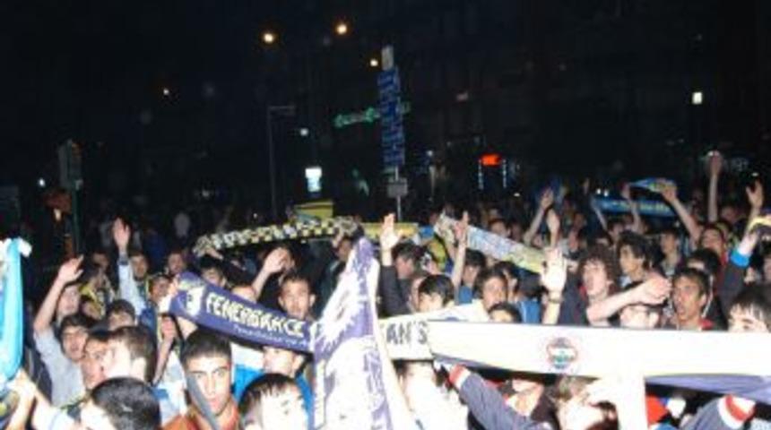 Uşak&rsquo;ta Derbi Ma&ccedil;ı Sonrası Arbede Yaşandı