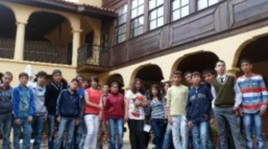 &Ouml;ğrencilerden Kula Gezisi