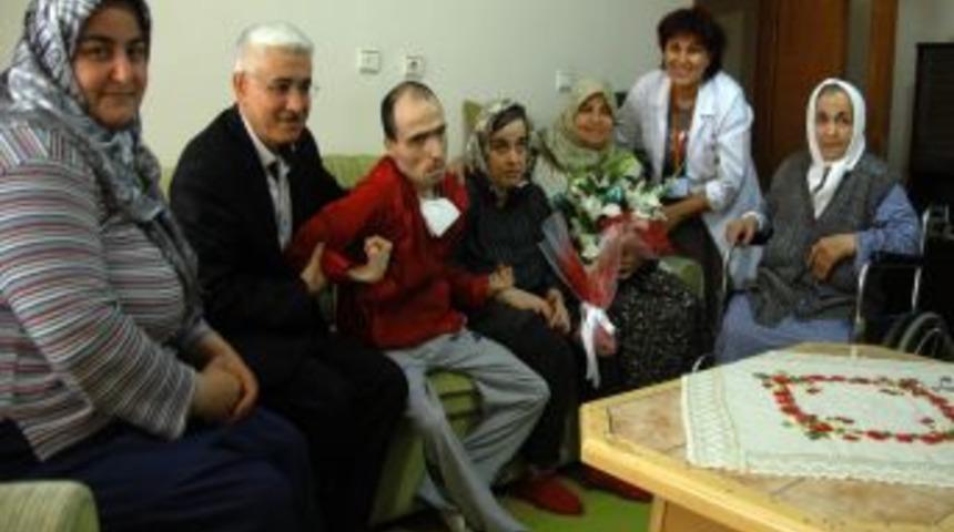 Engelli Anneleri &lsquo;Yılın Annesi&rsquo; Se&ccedil;ildi