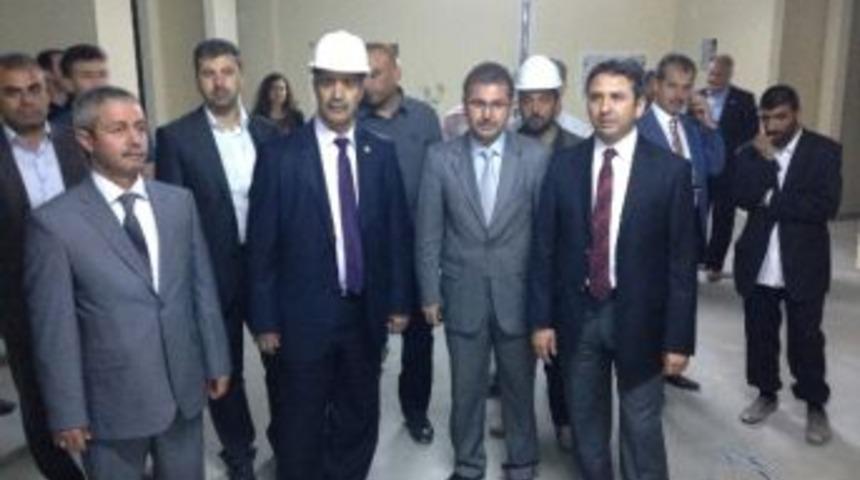 Milletvekilleri 400 Yataklı Hastanede İncelemelerde Bulundu