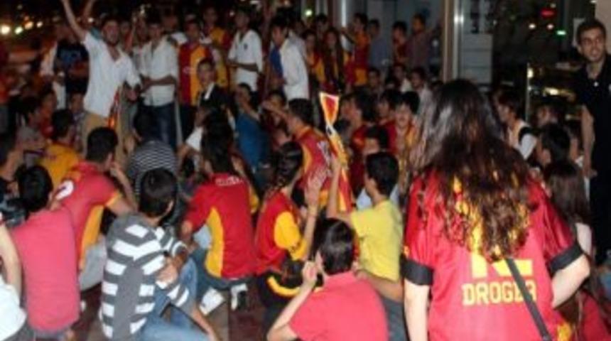 Derbi Sonrası Aydın Sokakları Karıştı