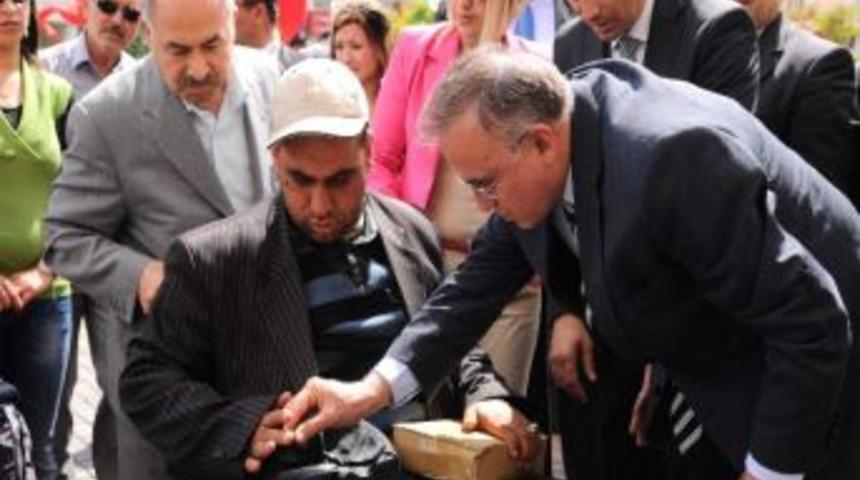 Hassas Olmanın &Ouml;tesinde Bilin&ccedil;li Olmalıyız