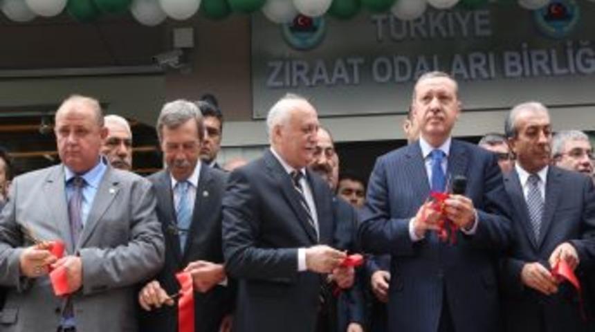 Erdoğan A&ccedil;ılışta Protesto Edildi