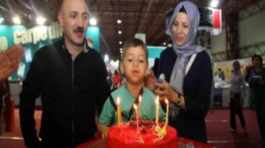 Minik Kayra Da Kitap Fuarı Da 5 Yaşında