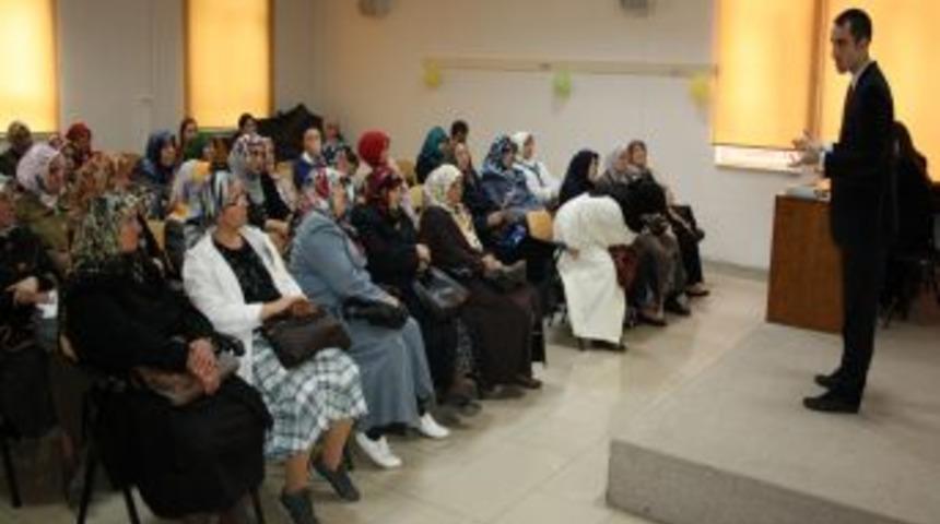 Hasta Yakınlarına Hasta Bakımı Eğitimi Verildi