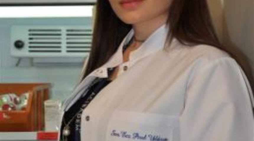 Klinik Eczacılık Bilin&ccedil;siz Ila&ccedil; T&uuml;ketimini Azalttı