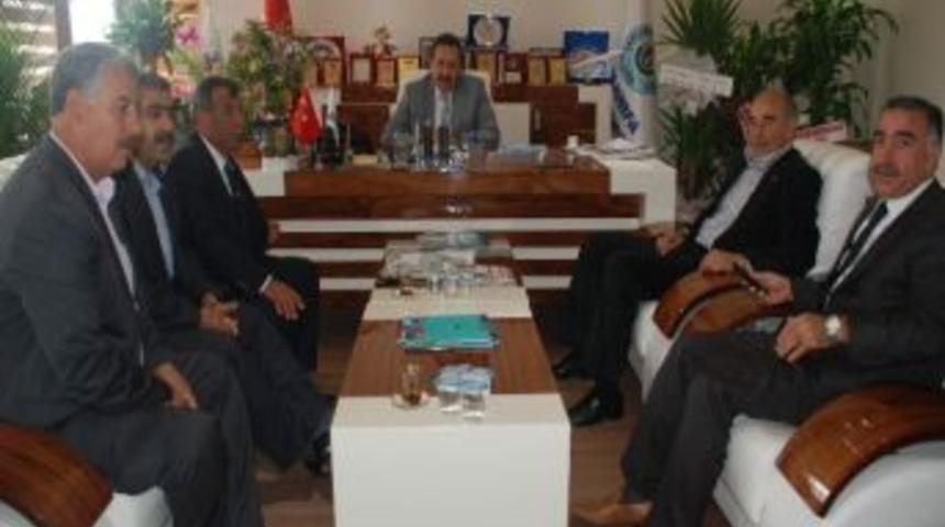 Başkan Kaya Tebrikleri Kabul Ediyor