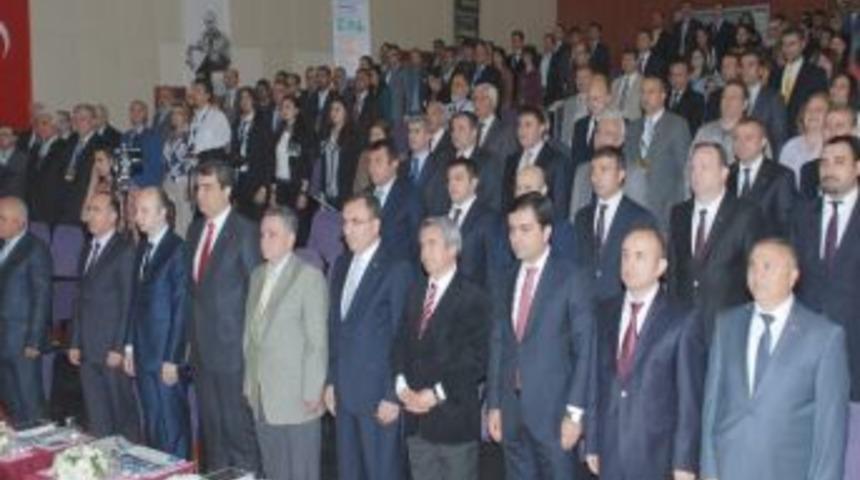 Neşet Ertaş D&uuml;nya&rsquo;yı Biraraya Getirdi