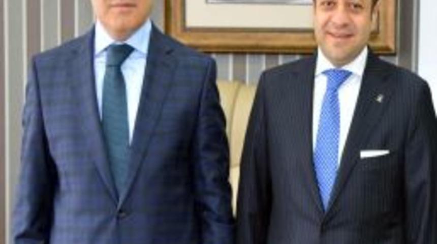 Bağış'tan Reyhanlı'ya Giden Kılı&ccedil;daroğlu'na &Ccedil;ağrı: Bari Bug&uuml;n Esed&rsquo;i Kına