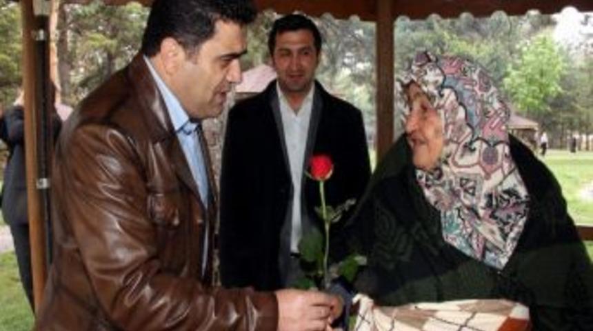 Ak Parti Sivas Teşkilatı, Kadınlarla Piknikte Bir Araya Geldi