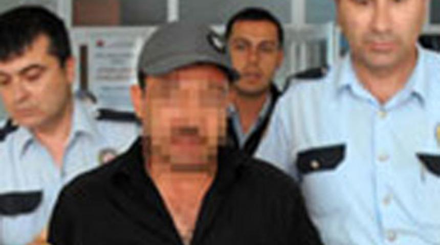 Eski eşinin y&uuml;z&uuml;n&uuml; kesti