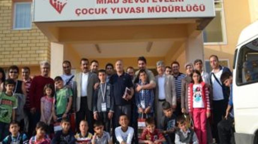 &Ccedil;ocuklar Satran&ccedil;ta Stratejilerini Yarıştırdı