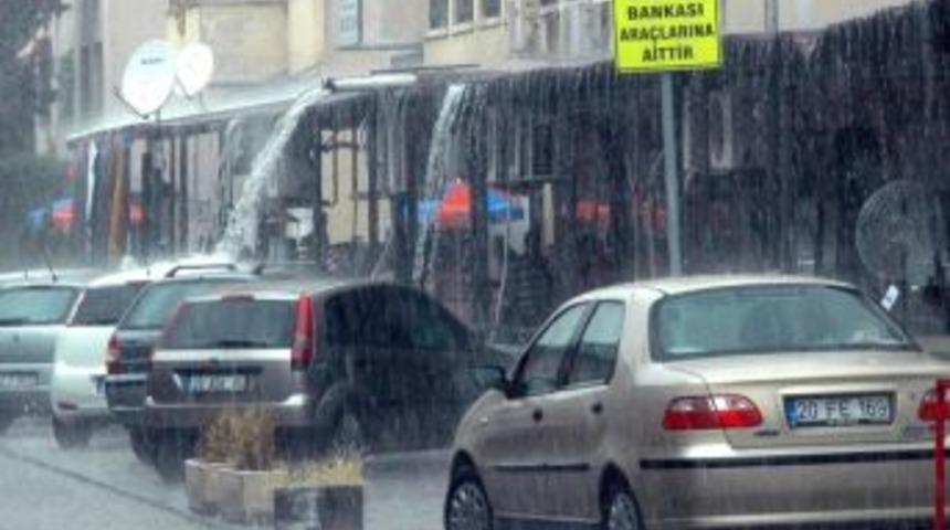 Denizli&rsquo;de Dolu Yağdı