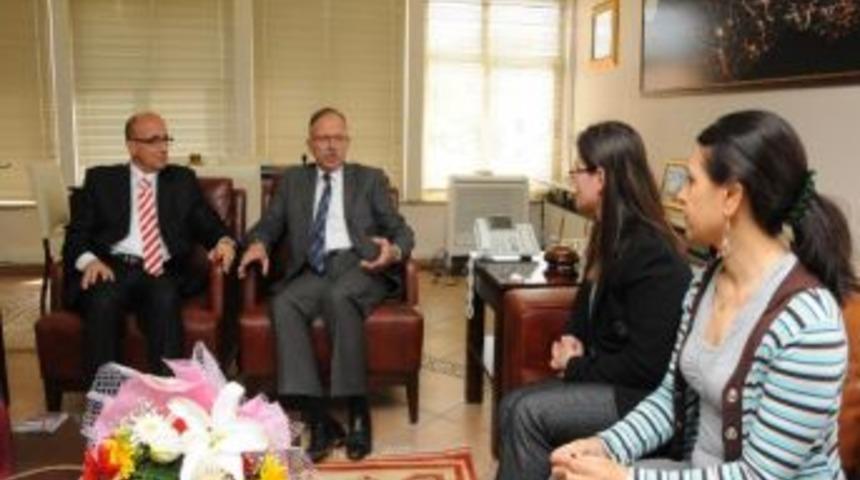 Zi&ccedil;ev&rsquo;den Manisa Belediyesi&rsquo;ne Ziyaret