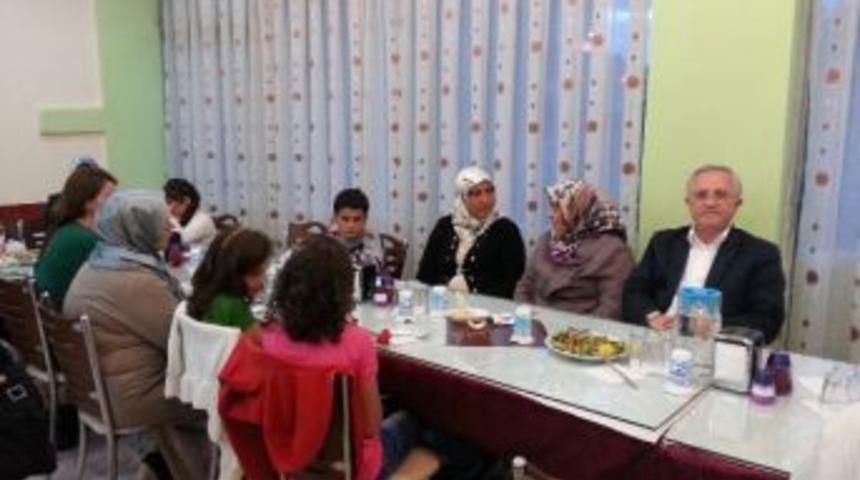 Başkan Aydoğan Şehit Annelerini Unutmadı