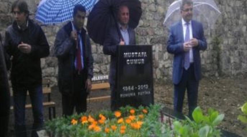 Mustafa Cumur Ölümünün 1. Yılında Mezarı Başında Anıldı