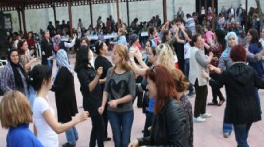 Filyos&rsquo;ta Anneler G&uuml;n&uuml; Etkinliklerle Kutlandı