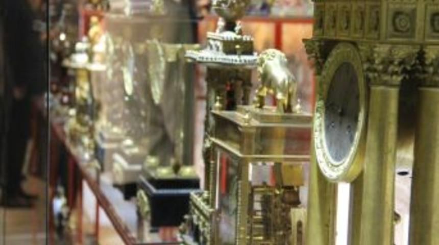 Yüksek Mimar 30 Senede Biriktirdiği Bin 400 Saatle Müze Açmayı Planlıyor