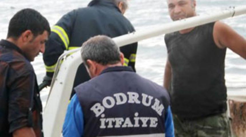 Denize atlayarak kurtuldular