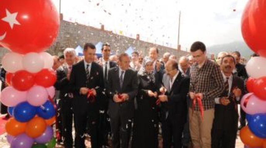 Bağışlarla Yapılan Okula YGS Birincisinin Adı Verildi