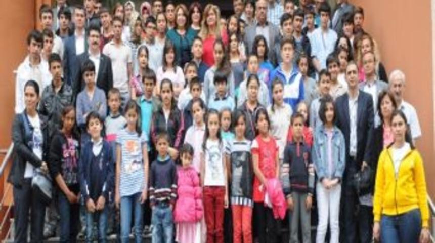 Aydın&rsquo;da Annesiz &Ouml;ğrenciler Unutulmadı