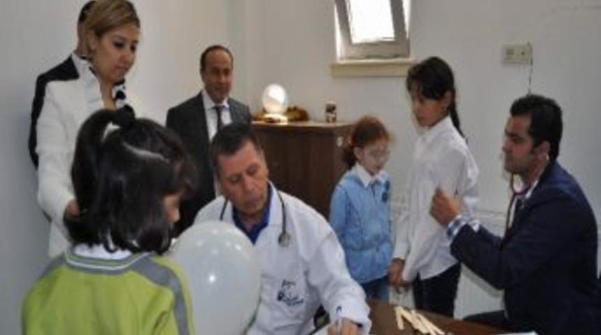Suriyeli &Ccedil;ocuklar Sağlık Taramasından Ge&ccedil;irildi