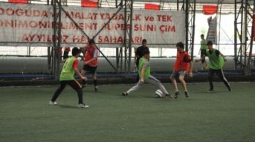 Nıke Halı Saha Ligi Başladı