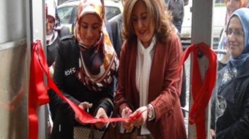 İnci Hanımlar Derneği&rsquo;nden Kermes