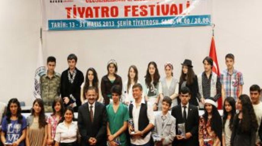 Liselerarası Tiyatro Festivali 'sahne' Dedi