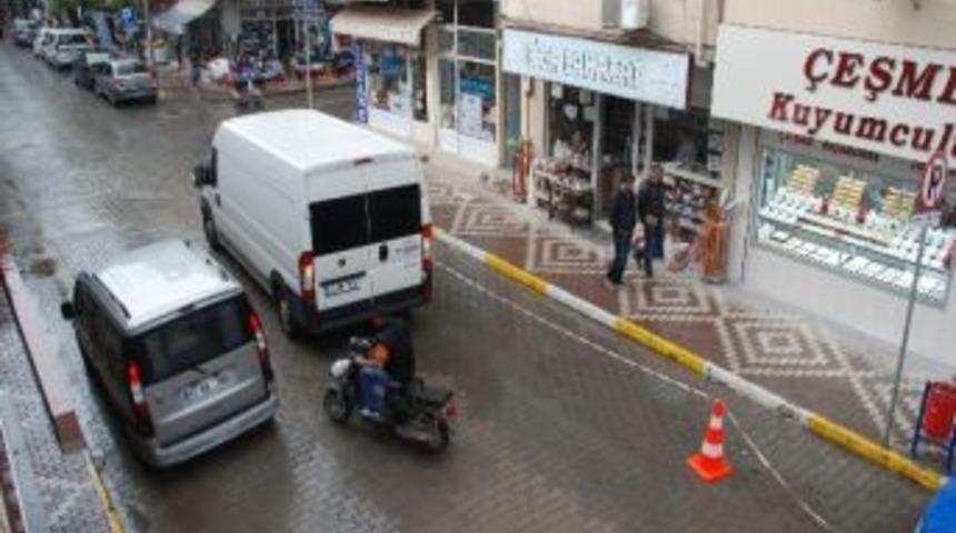 Yağmur &Ccedil;anakkalelileri Hazırlıksız Yakaladı