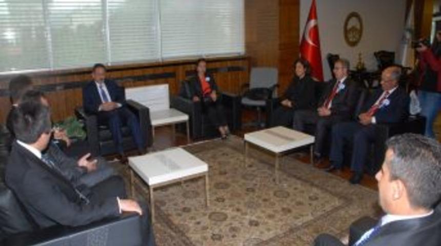 SGK İl M&uuml;d&uuml;r&uuml; S&uuml;r&uuml;c&uuml;'den &Ouml;zhaseki'ye Ziyaret