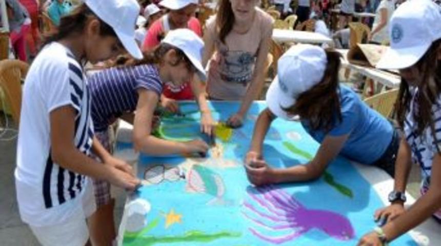 Resim Şenliği G&uuml;neşle Başladı Yağmurla Bitti