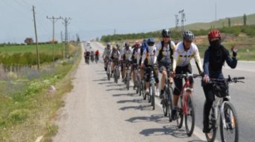 Bisikletletciler Levent Vadisi&rsquo;nin Tanıtımı İ&ccedil;in Pedal &Ccedil;evirdi.