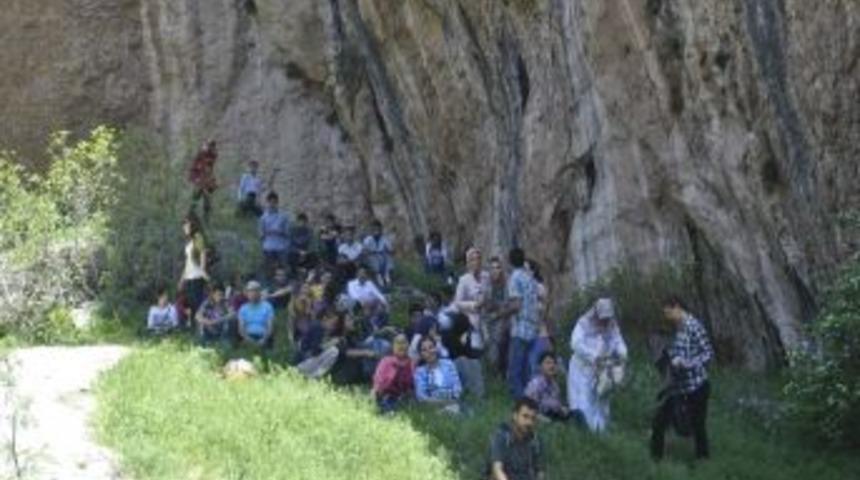 Gen&ccedil;ler'den Doğa Gezisi