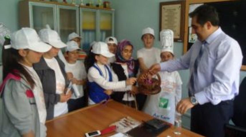 Olur'lu &Ouml;ğrenciler 'Dengeli Beslenme'nin Bestesini Yaptı