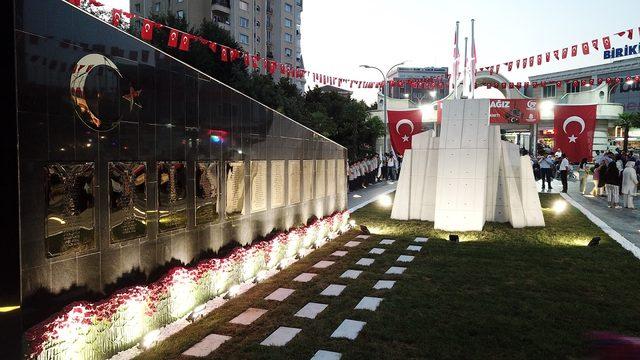 Başakşehir'de 15 Temmuz Şehitler Anıtı açıldı