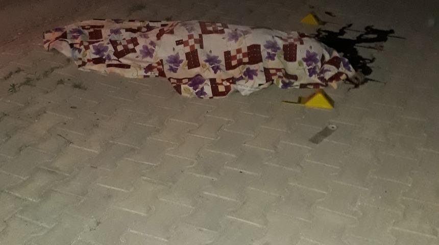 Cezaevinden izinli çıktı, eşini 4. kattan attı