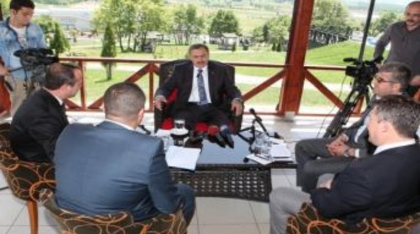 Bakan Eroğlu; &ldquo;sapanca&rsquo;dan Su Alan Sanayi Kuruluşlarına İnceleme Başlatacılacak&rdquo;
