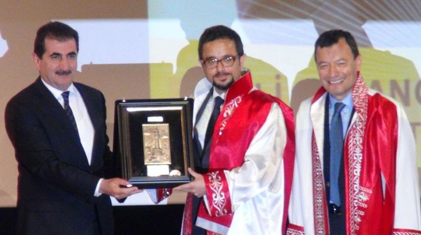Gediz &Uuml;niversitesi&rsquo;nden Ali Sabancı&rsquo;ya Fahri Doktora