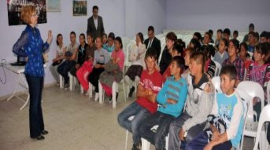 Afyonkarahisar&rsquo;da &Ouml;ğrencilere Kırım Kongo Kanamalı Ateşi Hastalığı Semineri